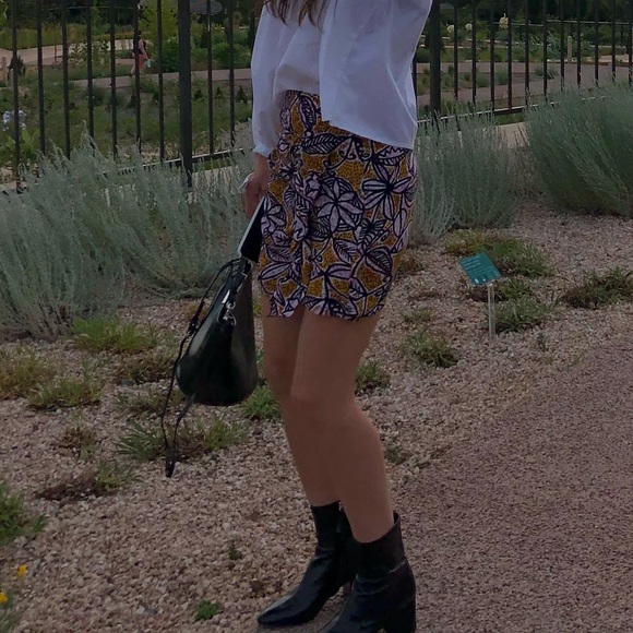 Zara skirt - Picture 1 of 4